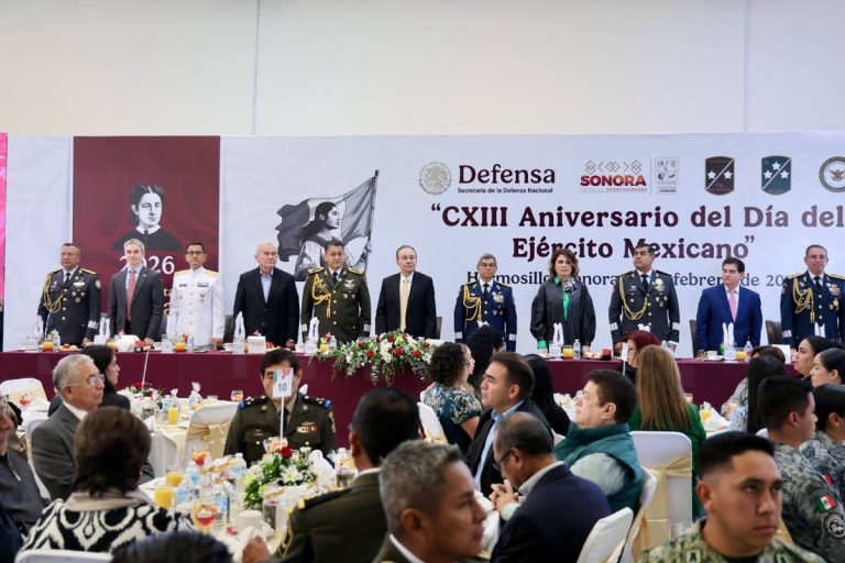 Reconoce Gobernador Durazo lealtad y compromiso del Ejército México al encabezar 113 Aniversario